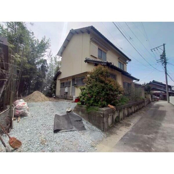 物件外観写真6　(外観写真)