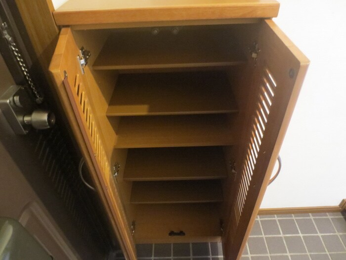 物件内観写真4　(靴箱)