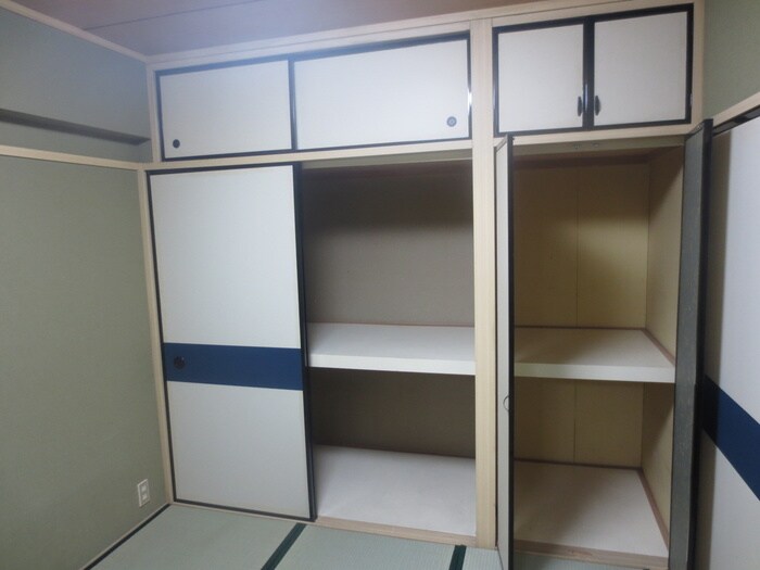 物件内観写真12　(収納)