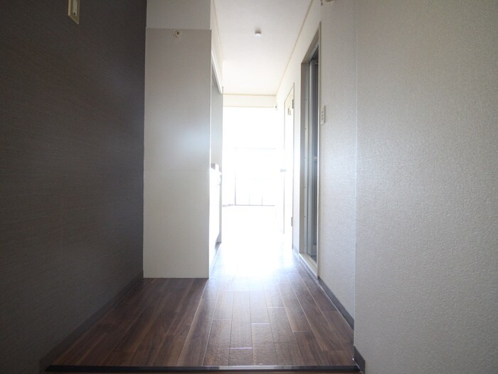物件内観写真7　(廊下)