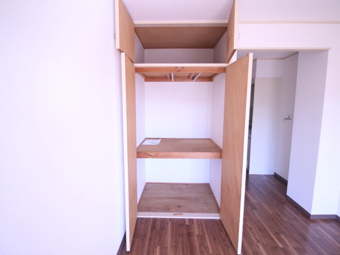 物件内観写真10　(収納)
