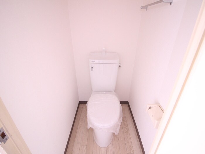 物件内観写真15　(トイレ)