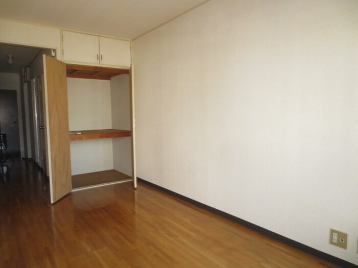 物件内観写真16　(居室)