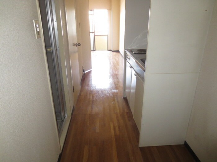 物件内観写真18　(廊下)