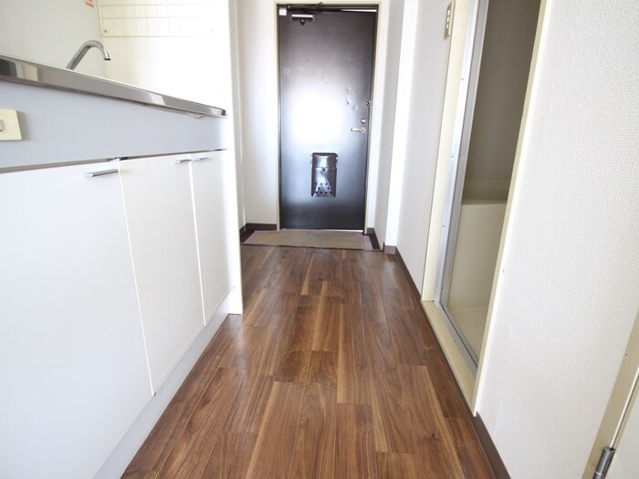 物件内観写真19　(廊下)