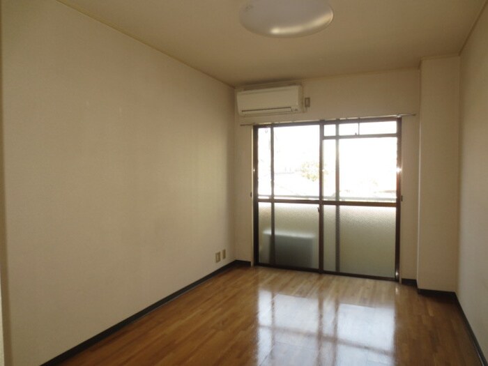 物件内観写真21　(居室)