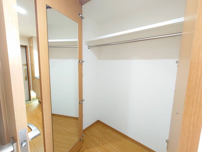 物件内観写真8　(収納)