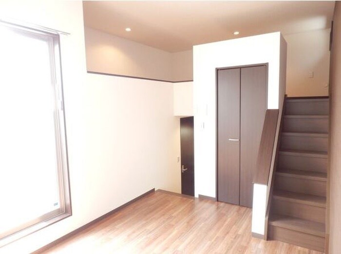 物件内観写真8　(居室)