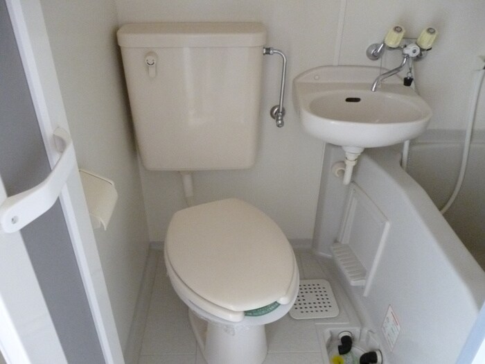 物件内観写真14　(トイレ)