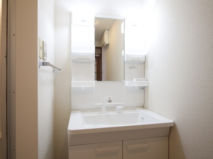 物件内観写真12　(洗面)