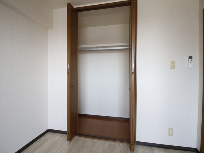 物件内観写真15　(収納)