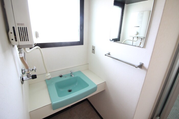 物件内観写真12　(洗面)