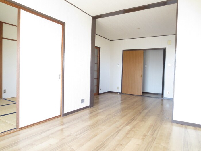 物件内観写真19　(居室)