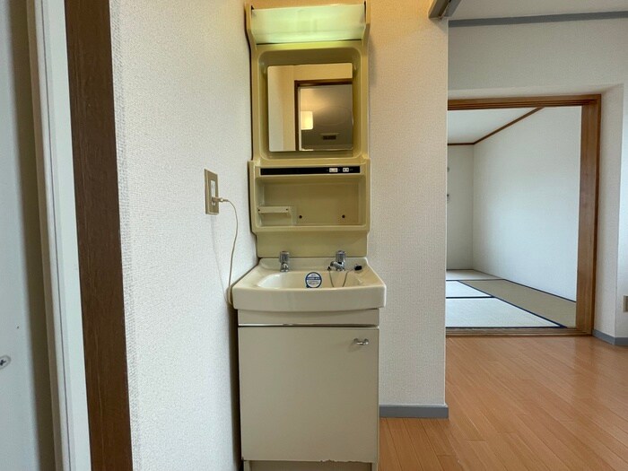物件内観写真12　(洗面)