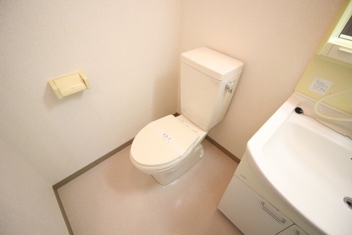 物件内観写真13　(トイレ)