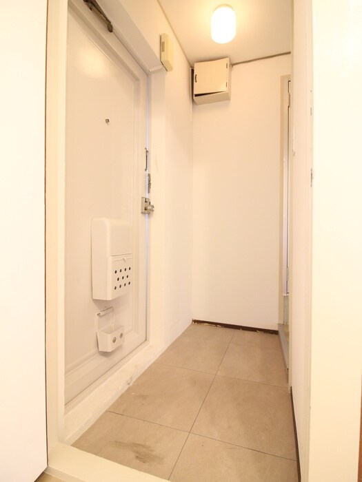 物件内観写真19　(玄関)