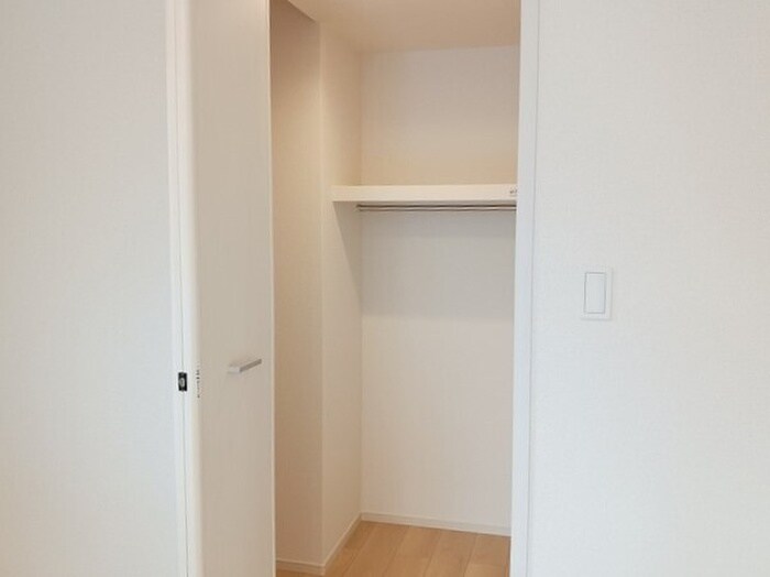 物件内観写真10　(収納)
