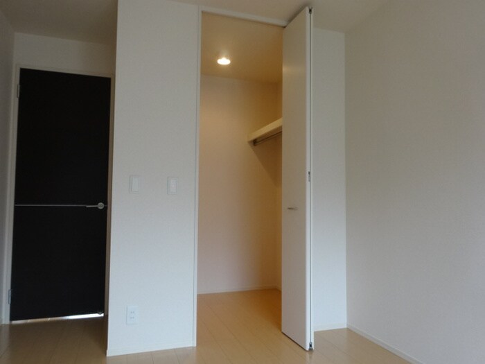 物件内観写真8　(収納)