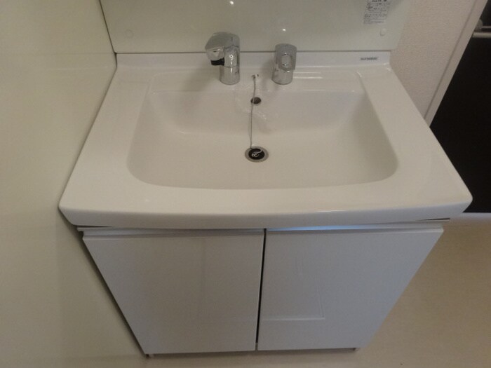 物件内観写真11　(洗面)