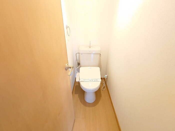 物件内観写真10　(トイレ)