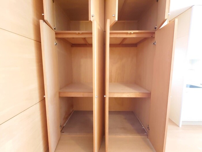 物件内観写真21　(収納)