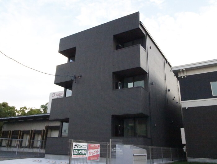 物件外観写真3　(外観写真)