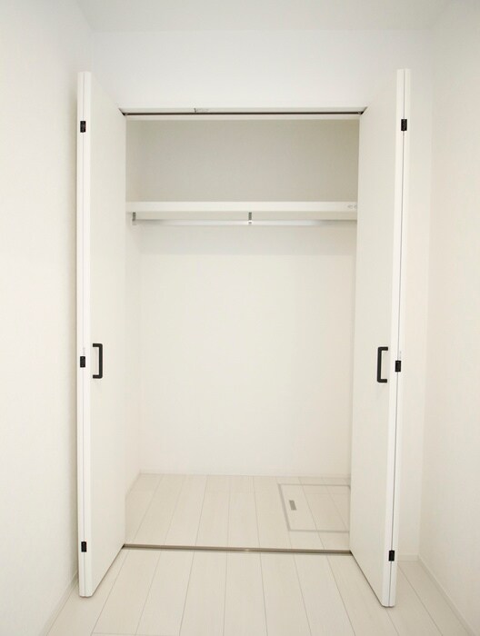 物件内観写真11　(収納)