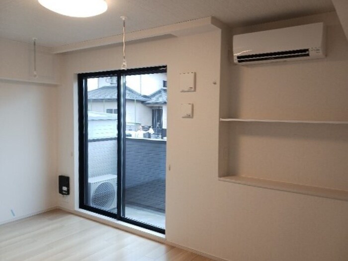 物件内観写真4　(居室)