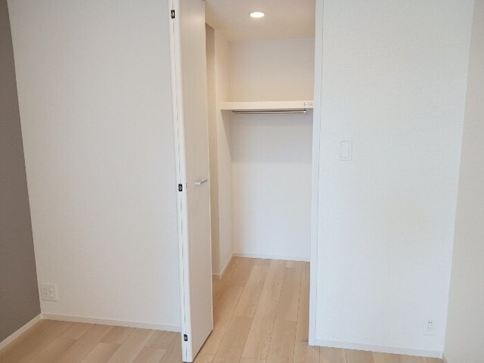 物件内観写真10　(収納)