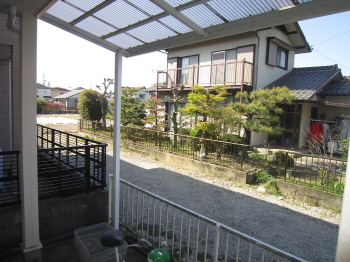 物件外観写真5　(エントランス部分)