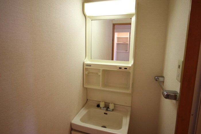 物件内観写真11　(洗面)
