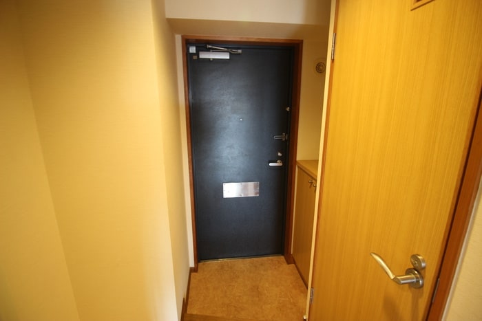 物件内観写真13　(玄関)