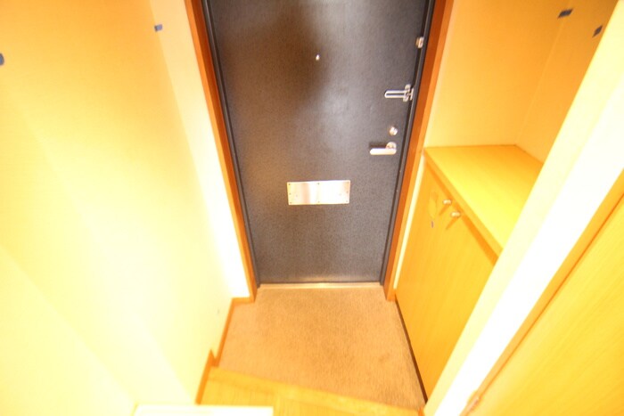 物件内観写真17　(玄関)