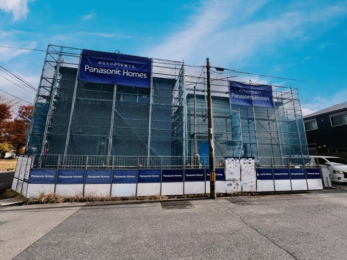 物件外観写真3　(建築中)