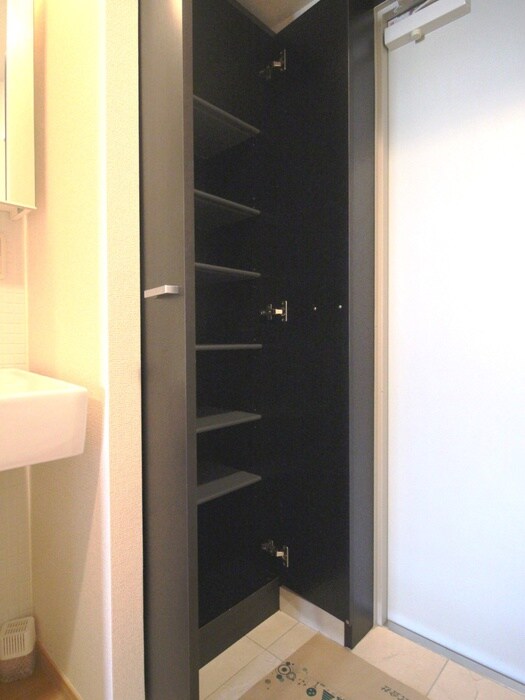 物件内観写真17　(靴箱)