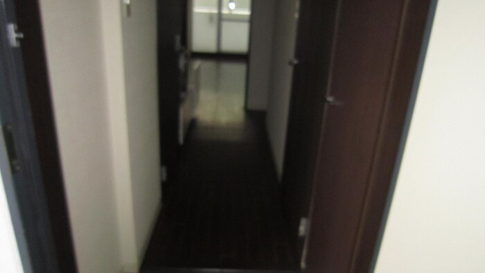 物件内観写真14　(廊下)