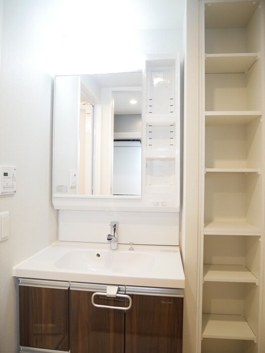 物件内観写真9　(洗面)