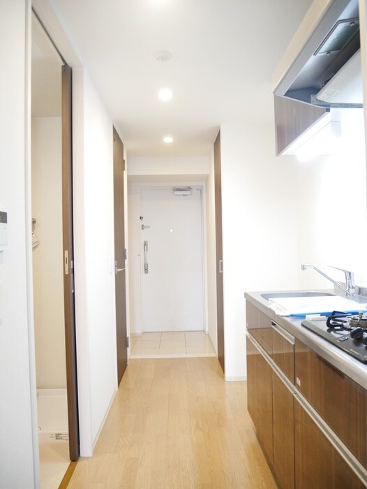 物件内観写真12　(玄関)