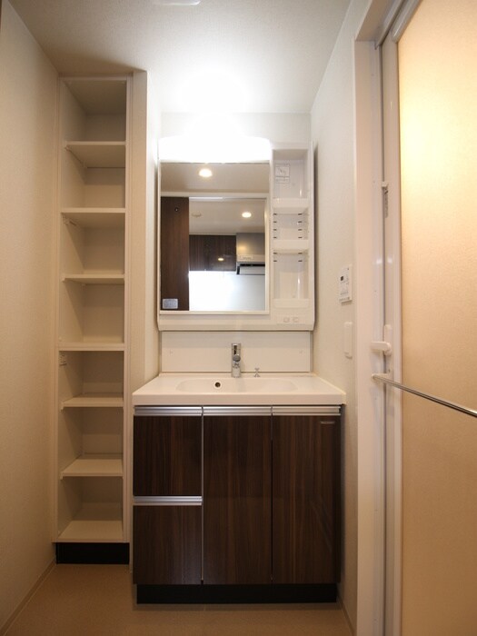 物件内観写真12　(洗面)