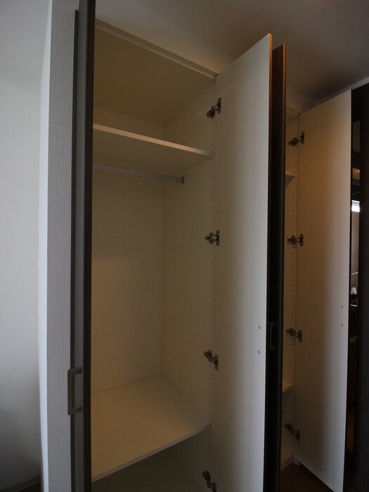 物件内観写真13　(収納)