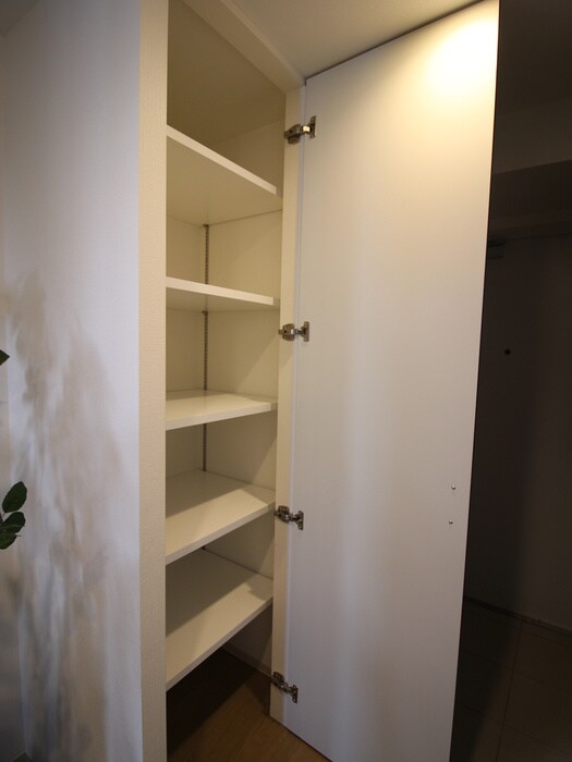 物件内観写真14　(収納)