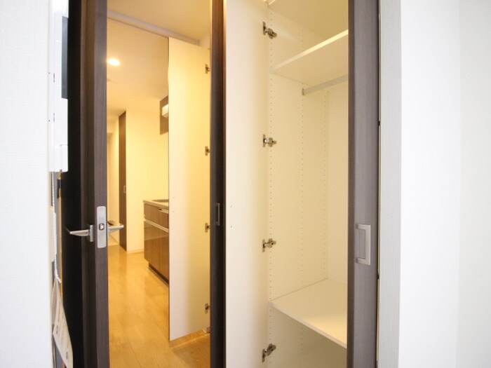 物件内観写真14　(収納)