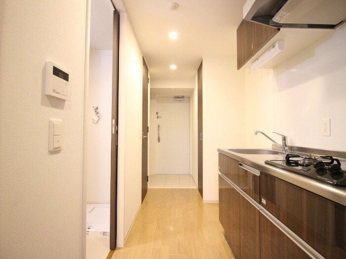 物件内観写真18　(玄関)