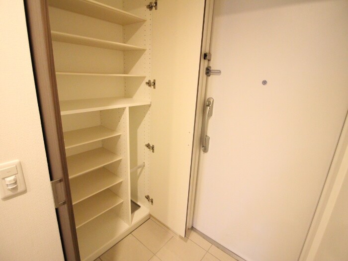 物件内観写真19　(靴箱)