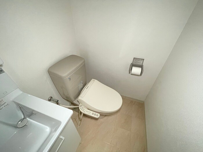 物件内観写真12　(トイレ)