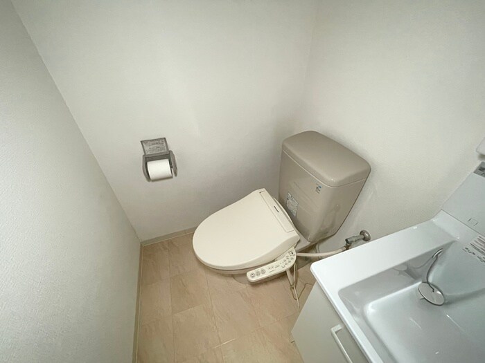 物件内観写真12　(トイレ)