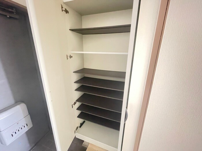 物件内観写真17　(靴箱)