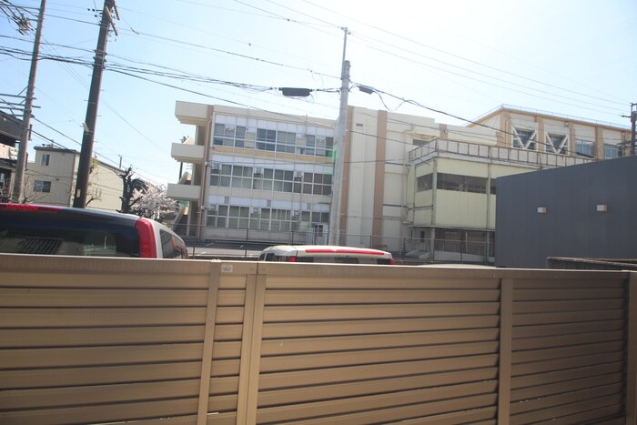 物件内観写真19　(室内からの展望)