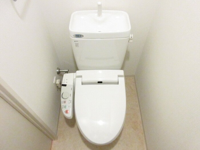 物件内観写真14　(トイレ)