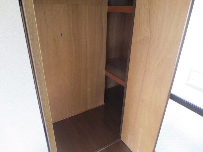 物件内観写真15　(収納)